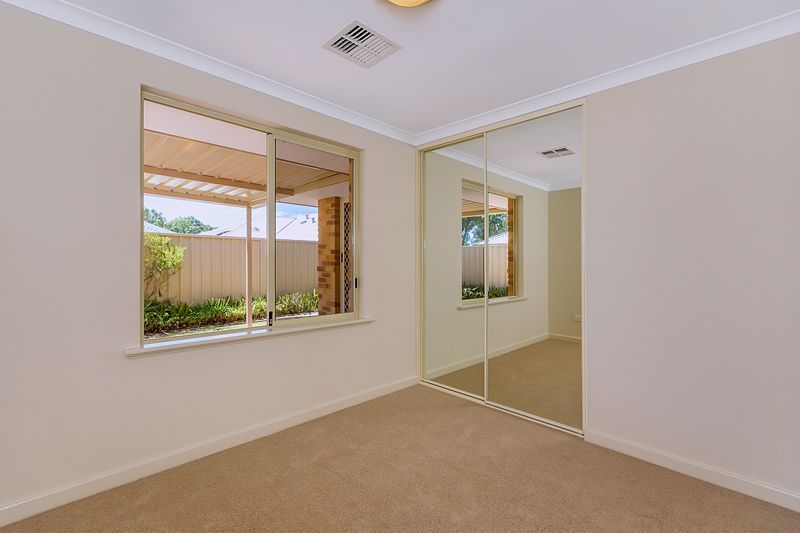 ARCADIA WATERS MANDURAH - Beautiful Established Garden