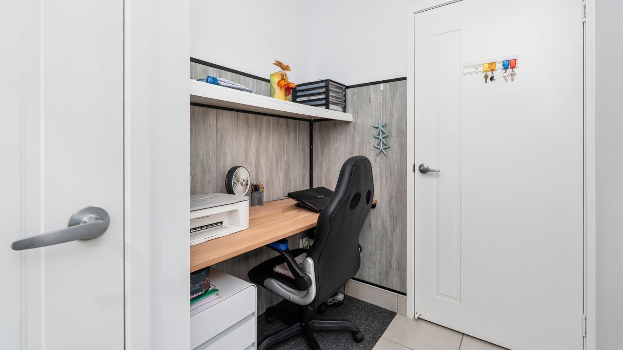 Quiet Location, Great Position, Low Maintenance!
