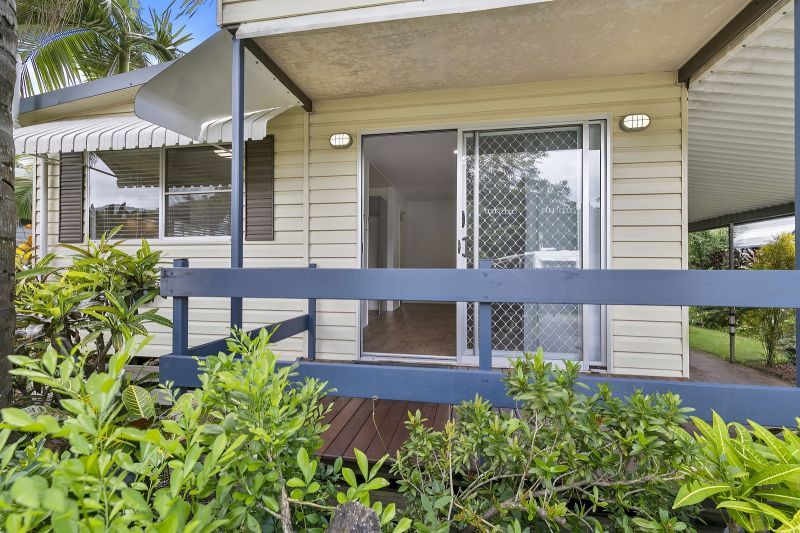 Freshly Updated Tropical Retreat