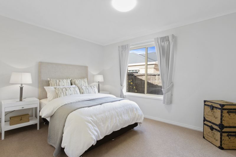 Low maintenance home with added bonus of 2 toilets