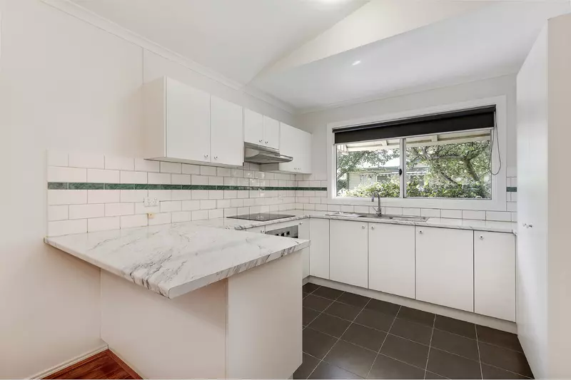 Pet friendly home in welcoming over 55s community