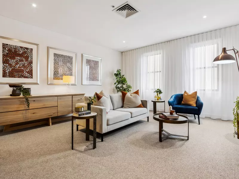 Premium, Light-filled Apartment 