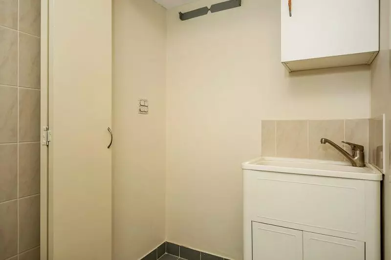 STUNNING NORTH FACING GROUND FLOOR APARTMENT