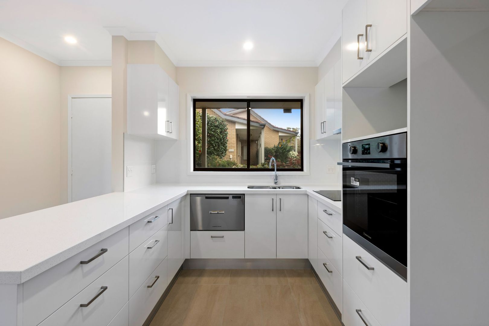 101/37 View Mount Road Glen Waverley, VIC 3150