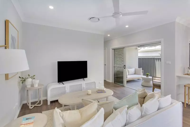 Find sanctuary between the country & the sea