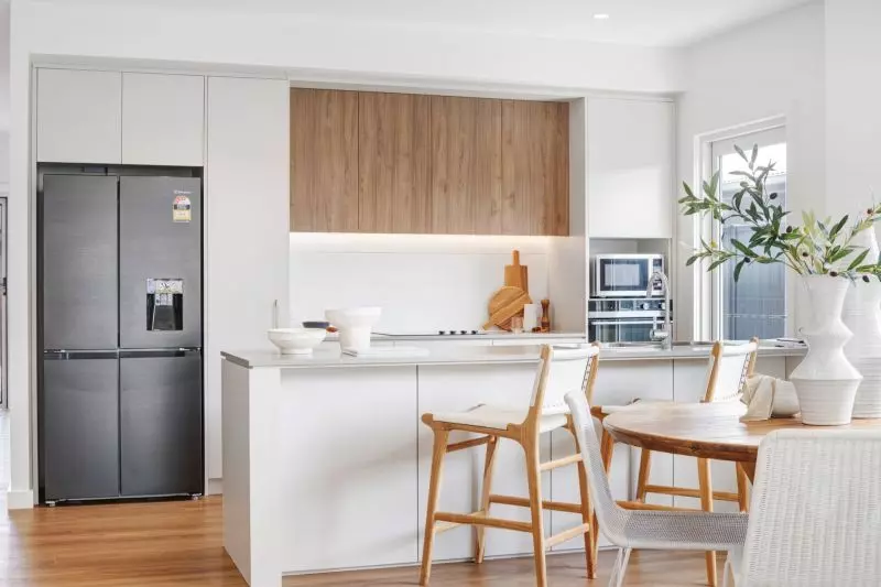 Stunning Villa with Seamless Indoor-Outdoor Living