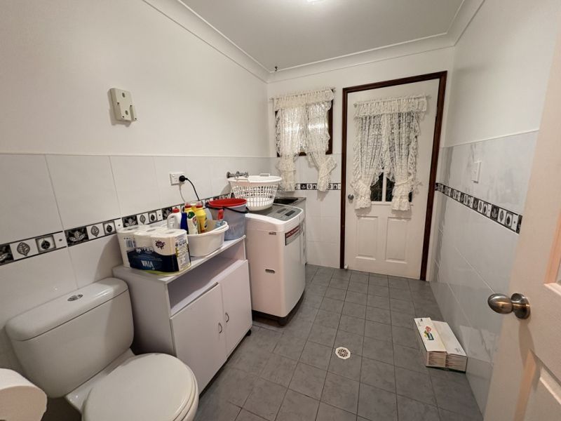 Great Position in Charming Community!
