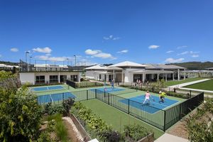 Affordability and sunshine drives retiree stampede to Queensland 