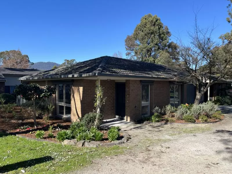 AVAILABLE TO RESERVE - Modern Style & Convenience