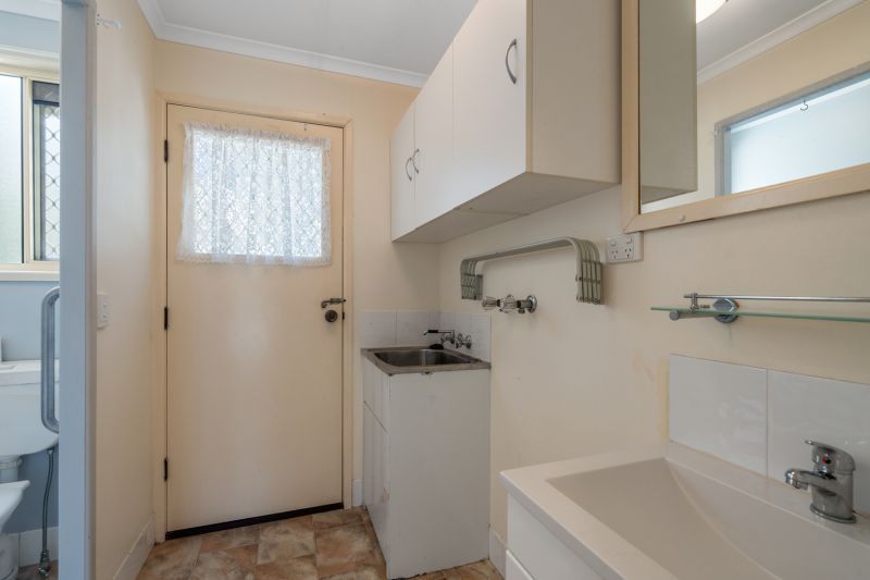 Fresh, Easy Living with Private Front Deck