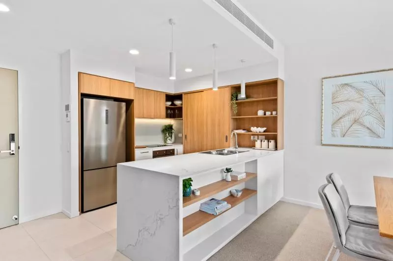 South-facing apartment with stunning Burleigh Golf Course views