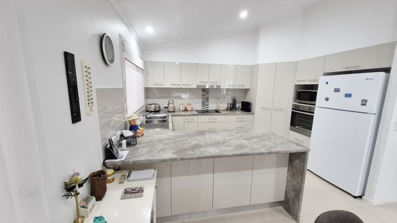 Looking for it's new owner, oversized beauty!