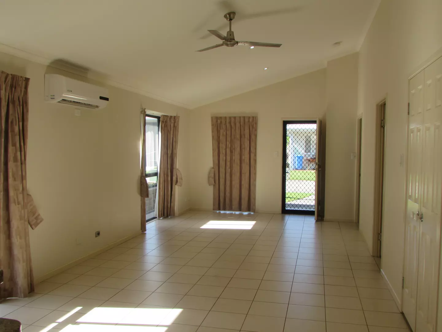 New Listing Palm Lake Resort Waterford