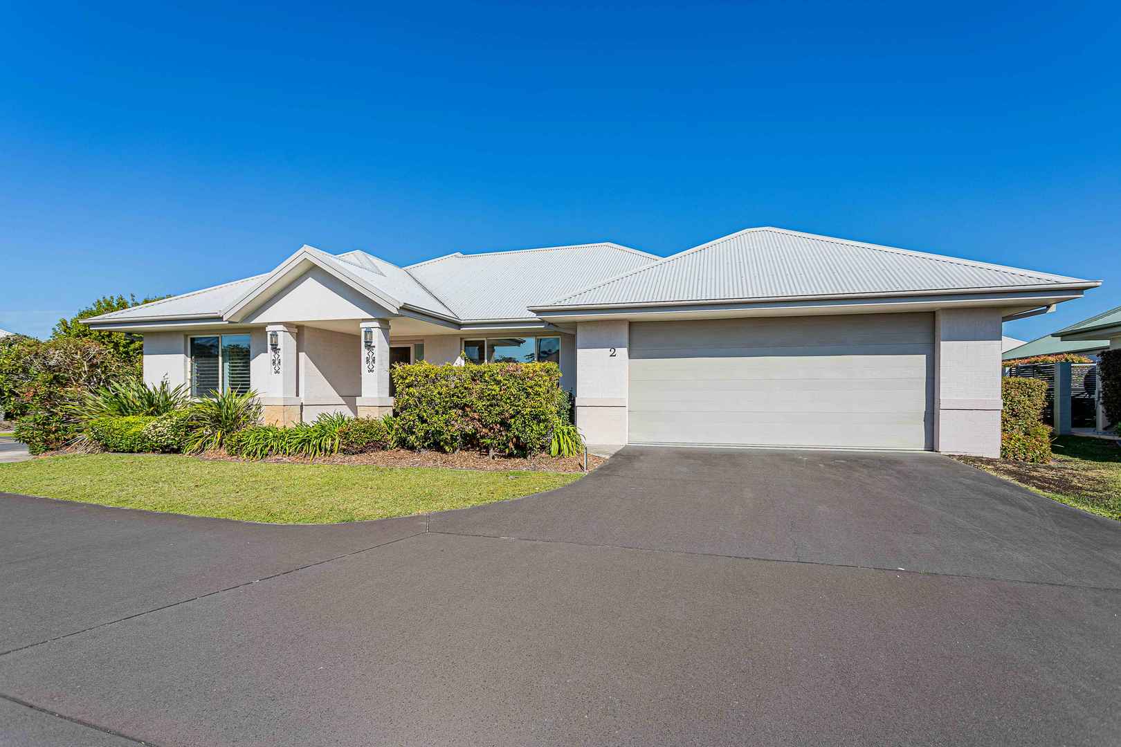 Renoir by Palm Lake Resort Tea Gardens