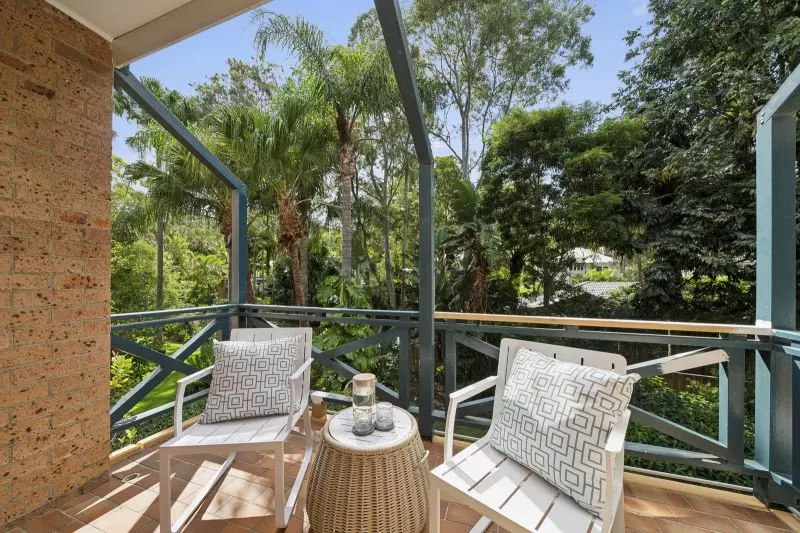 Contemporary & Stylish with Tranquil Reserve Views