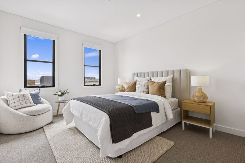 Stylish, Sunlit Malvern Apartment