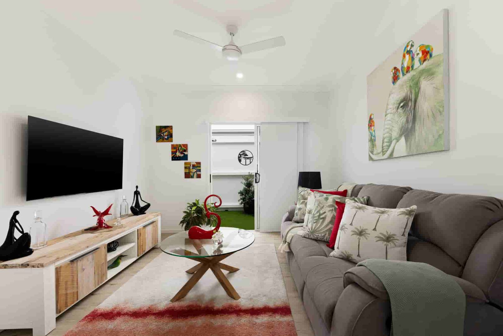 Luxury Living in Halcyon Nirimba