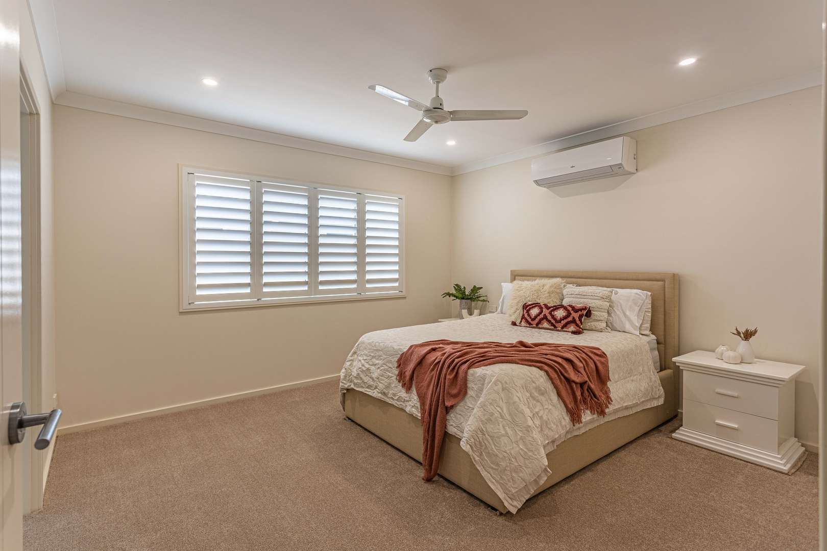 Palm Lake Resort Fern Bay - Immaculately presented