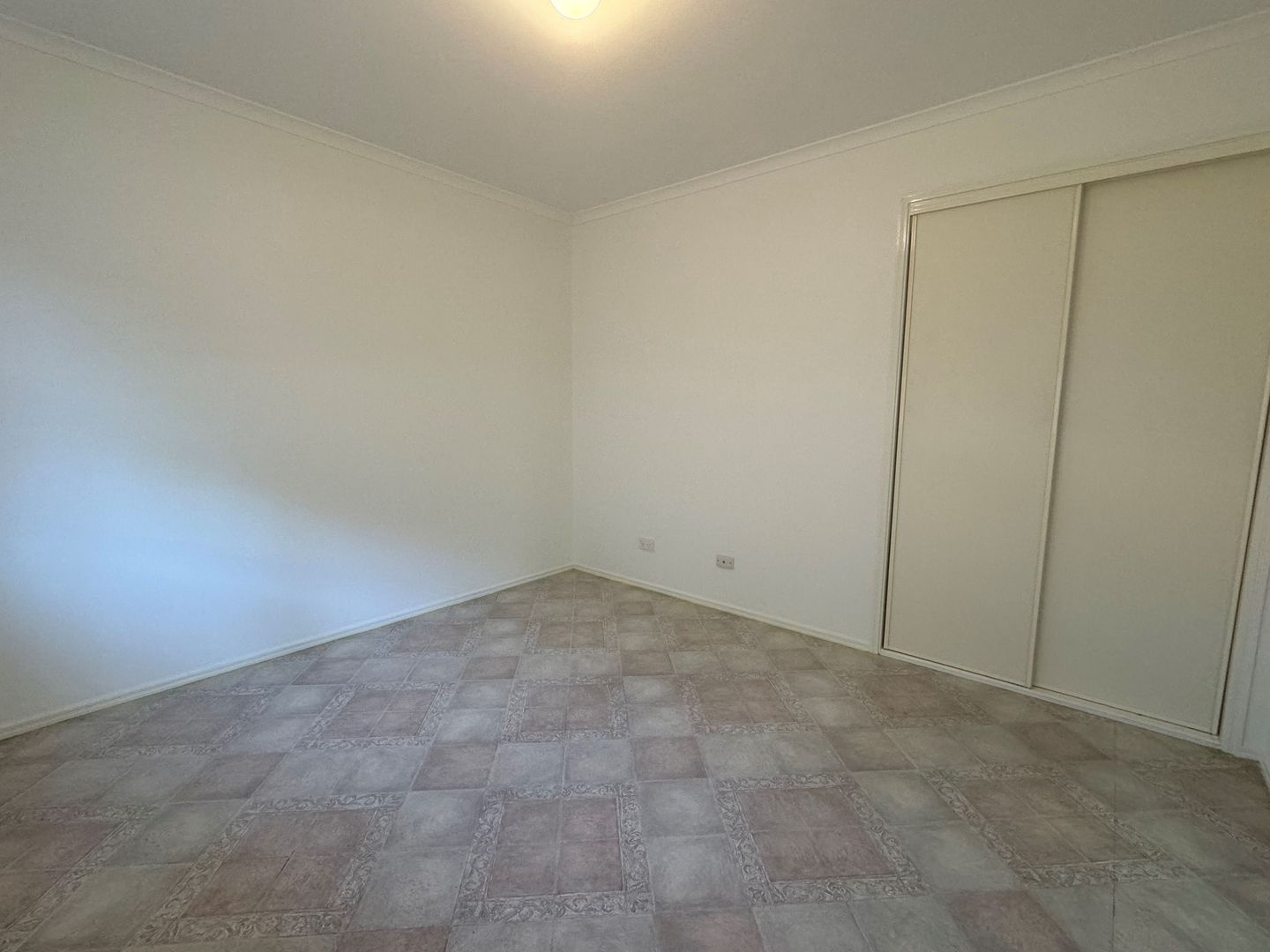 Ready to Move In Straight Away - Plenty of space