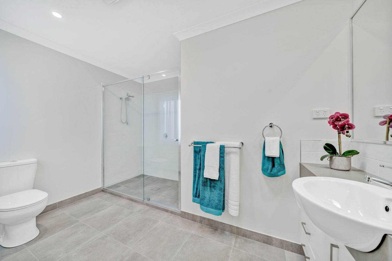 2 Conservation Drive - Palm Lake Resort