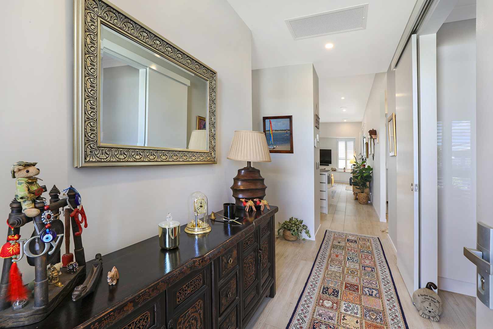 First-Class: Presentation, Features, Lifestyle! V44 GemLife