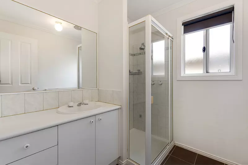 Pet friendly home in welcoming over 55s community