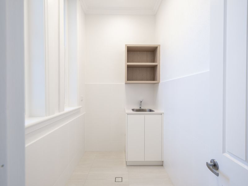 Parkside Living with Brand New Renovation