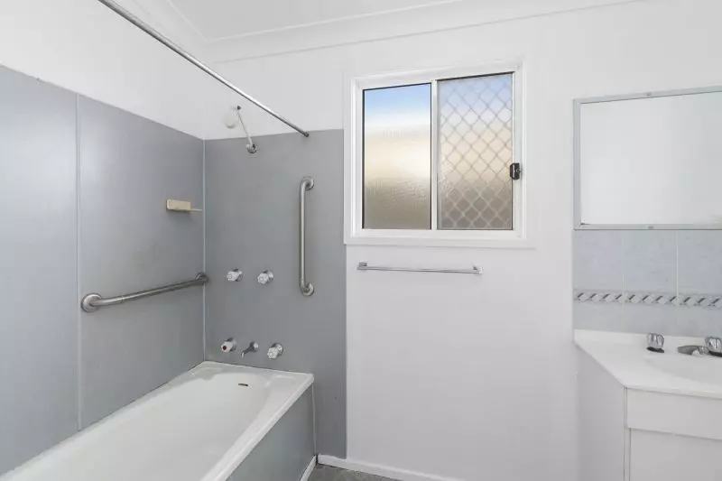 Jettys by the Lake - Site 74