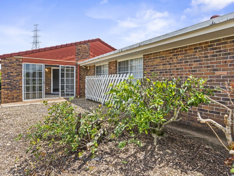 Must Be Quick this Rarely Available 3 Bed 2 Bath with Double Garage will go fast!!!