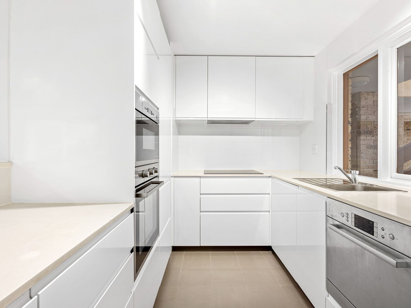 Modern North Facing Two Bedroom Unit 