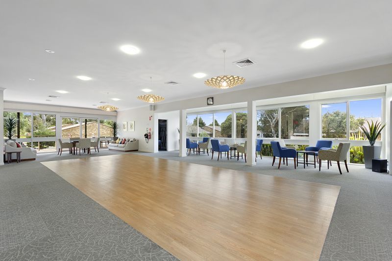 Private 1 bedroom retreat in desirable location at Vermont Village