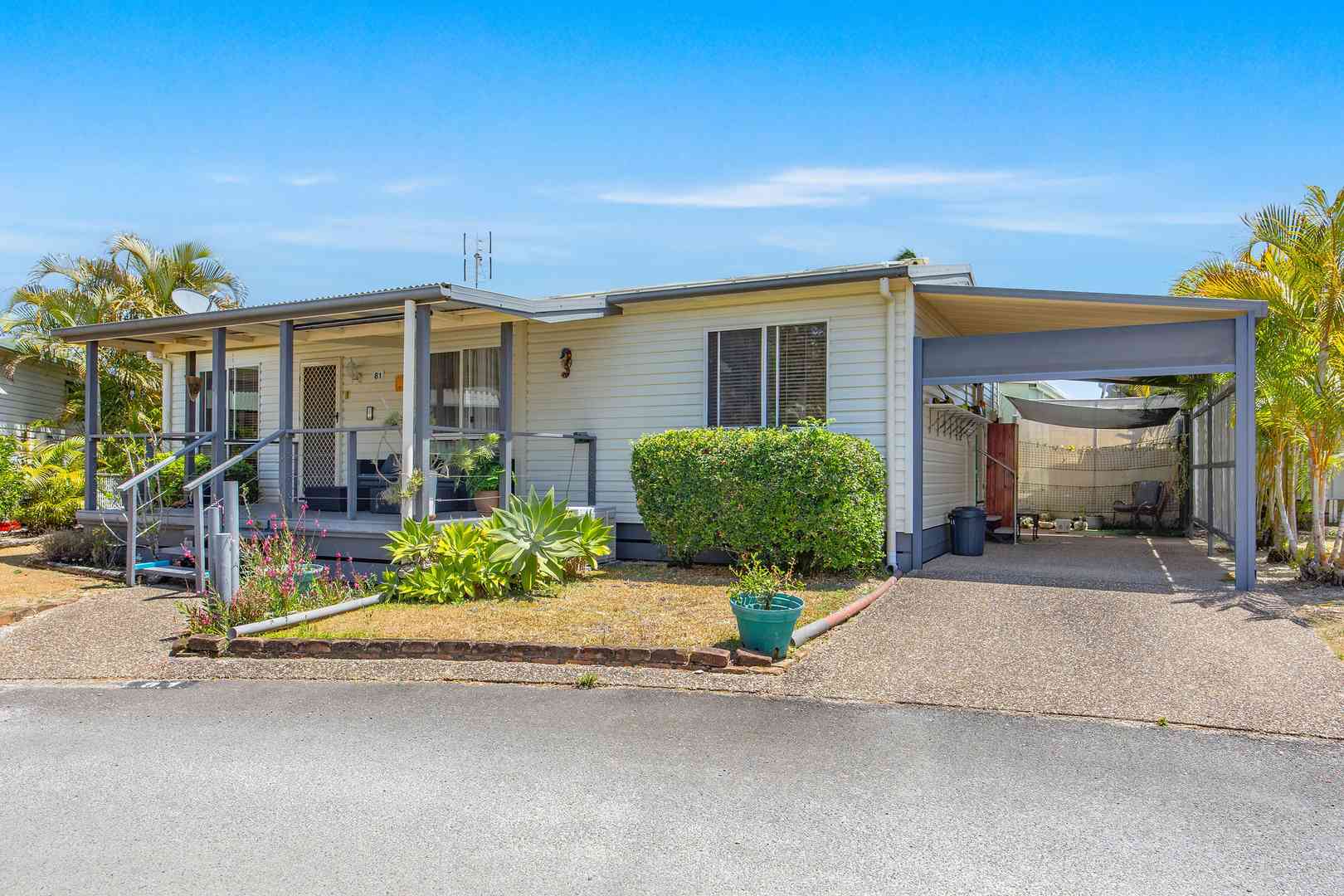 The Palms Village - Over 55's pet friendly Lifestyle Village