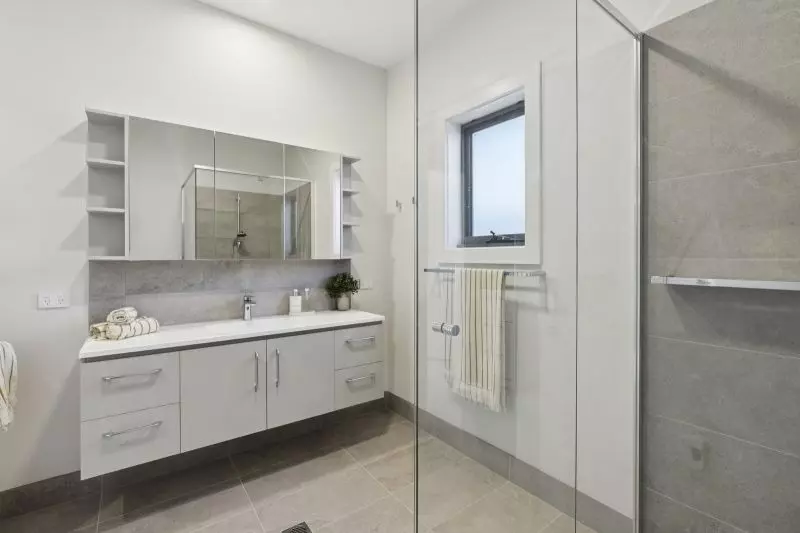 Brand-New Villa Living