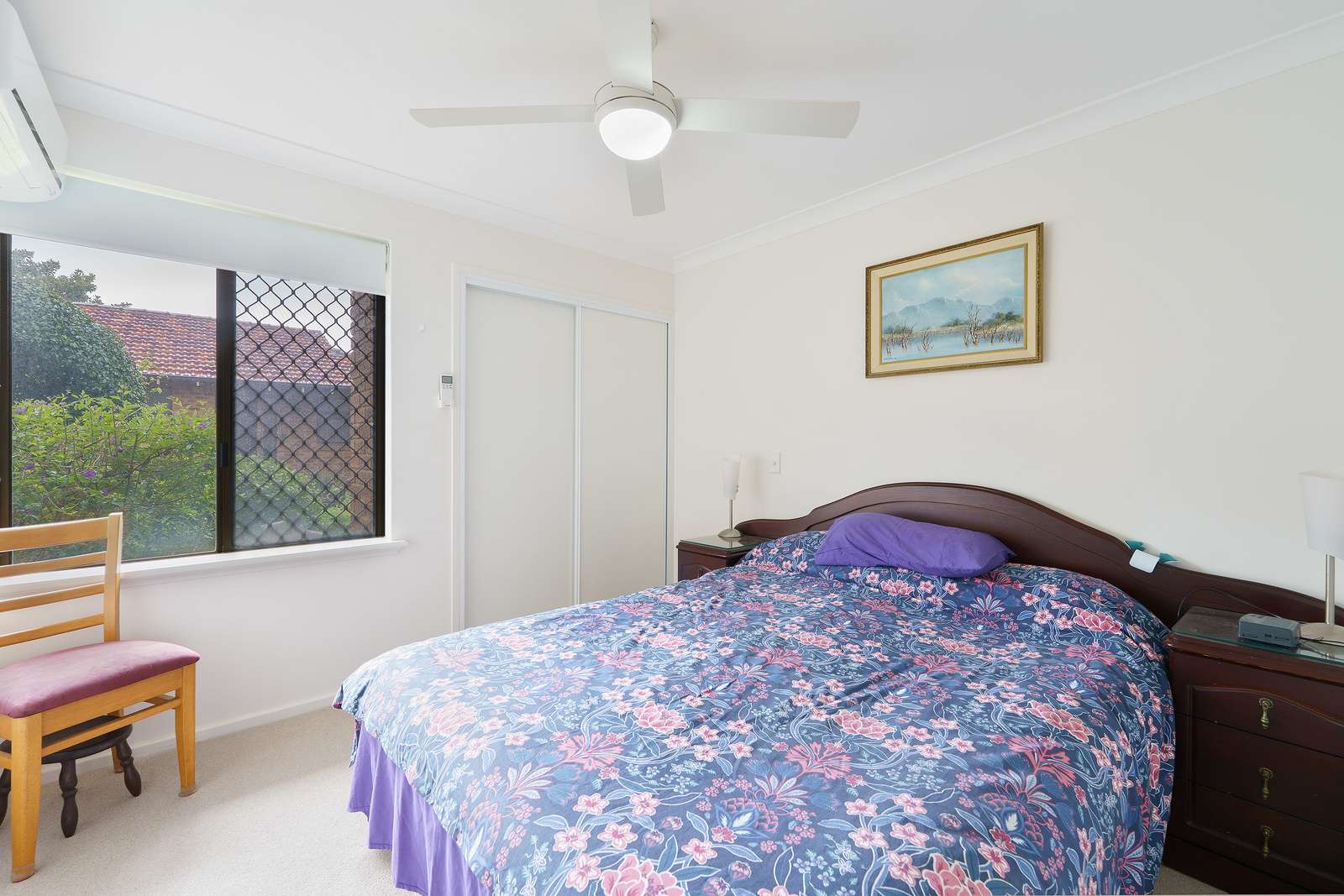 Beautifully renovated villa with conservatory and garden views