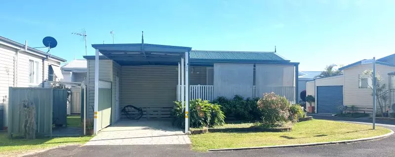 Jettys by the Lake - Site 218