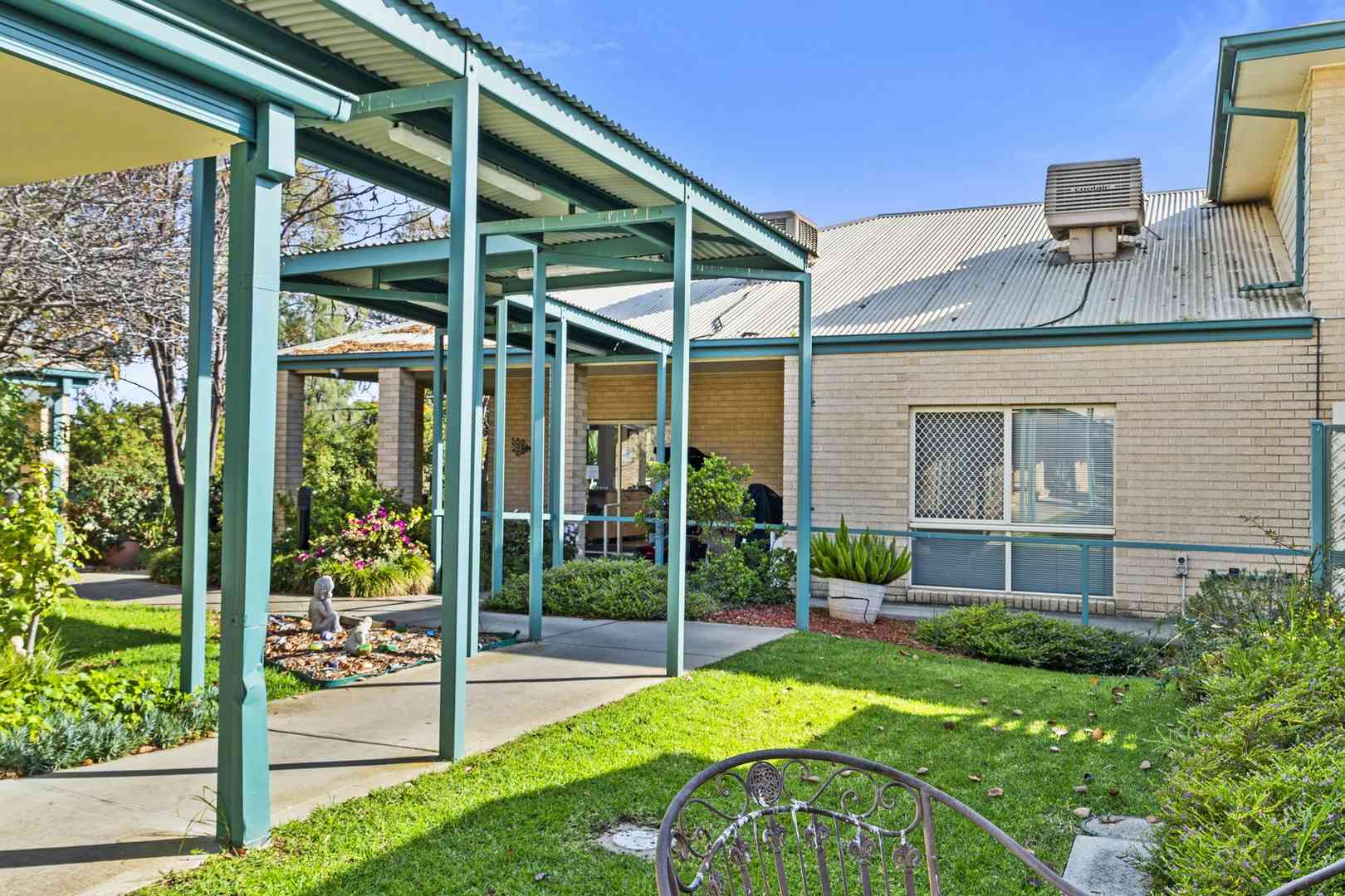 Independent Seniors' Rental Accommodation