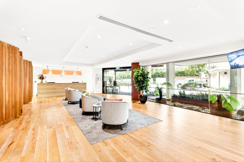 Spacious one-bedroom with tranquil courtyard garden views