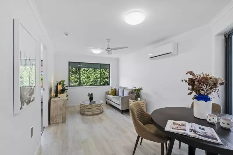 Beautiful home with services