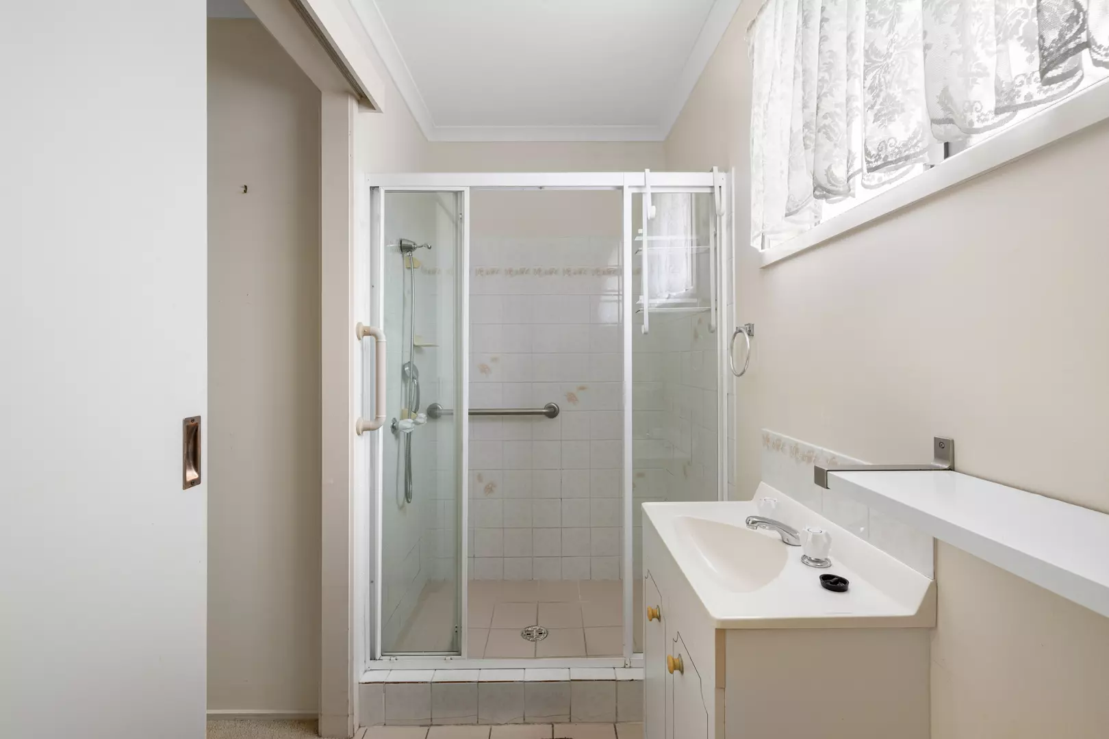 Well presented and Low Maintenance