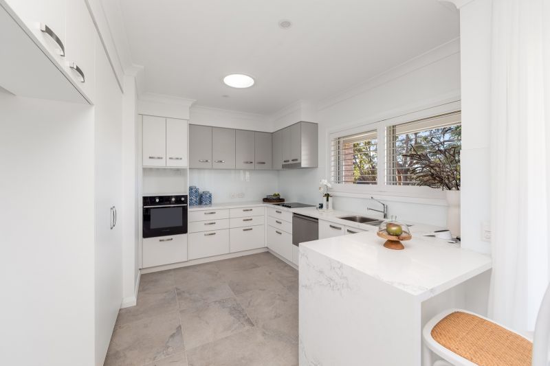 Luxurious Living with Breathtaking Golf Course Views