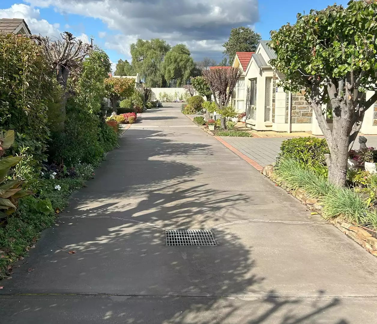 Distinctive Lifestyle Unit 2 Holdfast Gardens