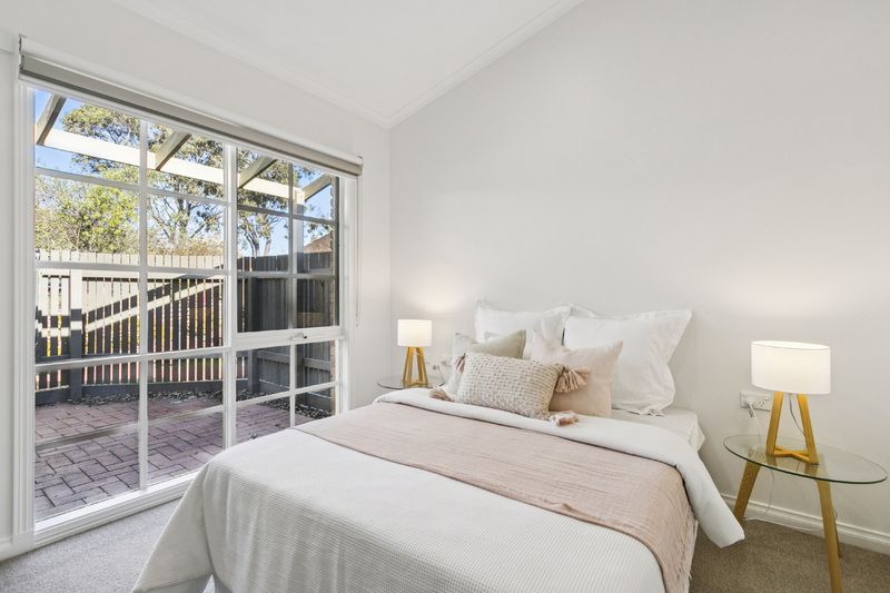 Stylish Garden Retreat Just Steps from Community Centre