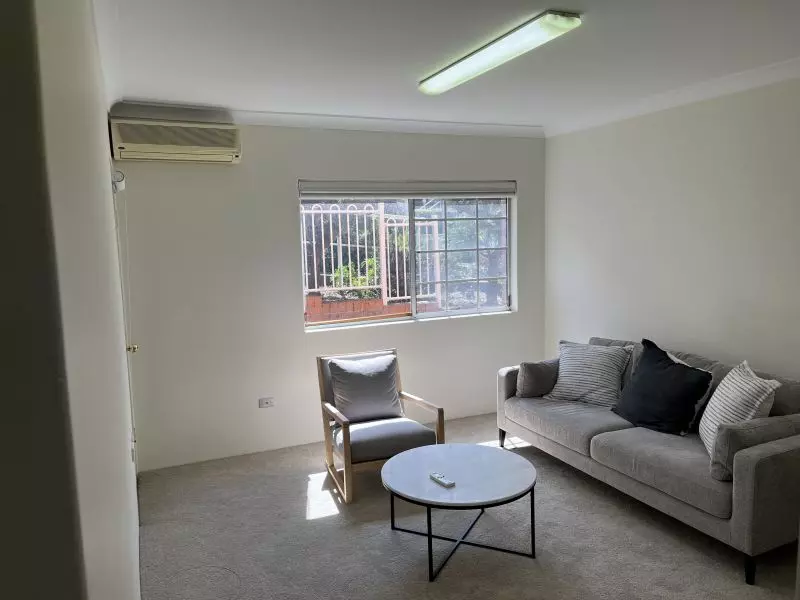 Under offer -Spacious ground floor one bedroom Serviced Apartment