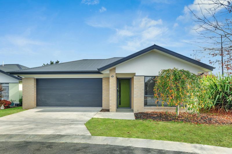 196/236-238 Waterview Boulevard, Craigieburn