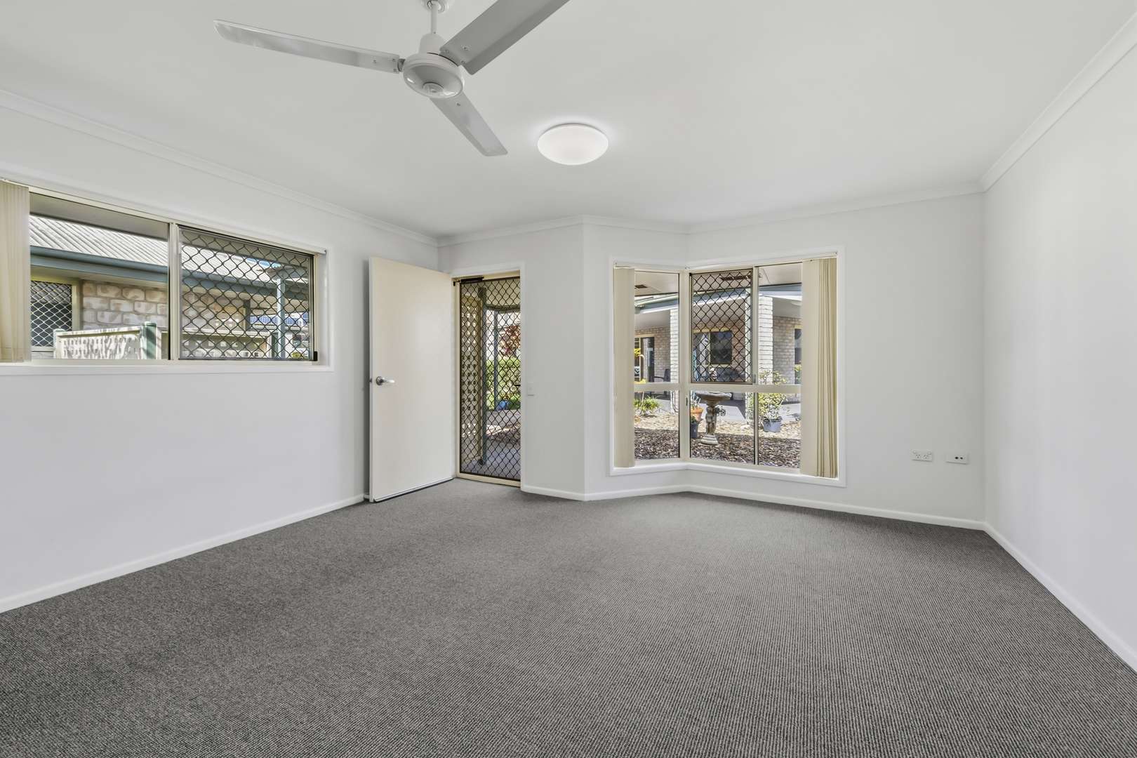 Independent Living  Unit with Kitchenette - Couples
Rent in a Seniors Living Community