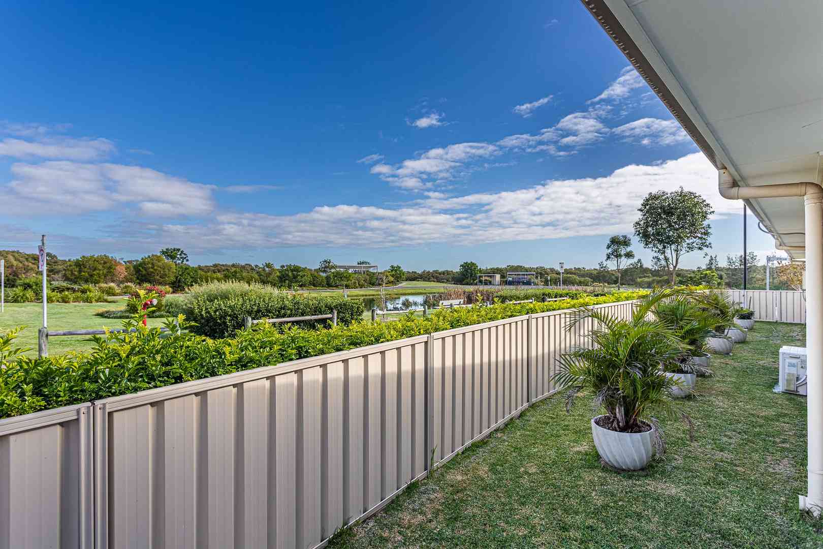 Palm Lake Resort Fern Bay - Peaceful location