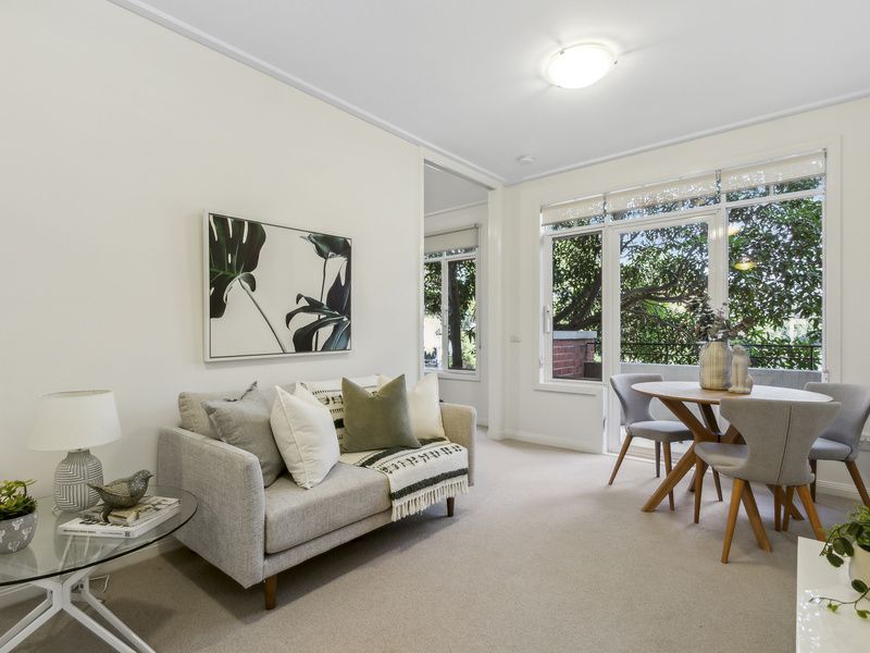 Elegant, Stylish and Convenient One-Bedroom Apartment