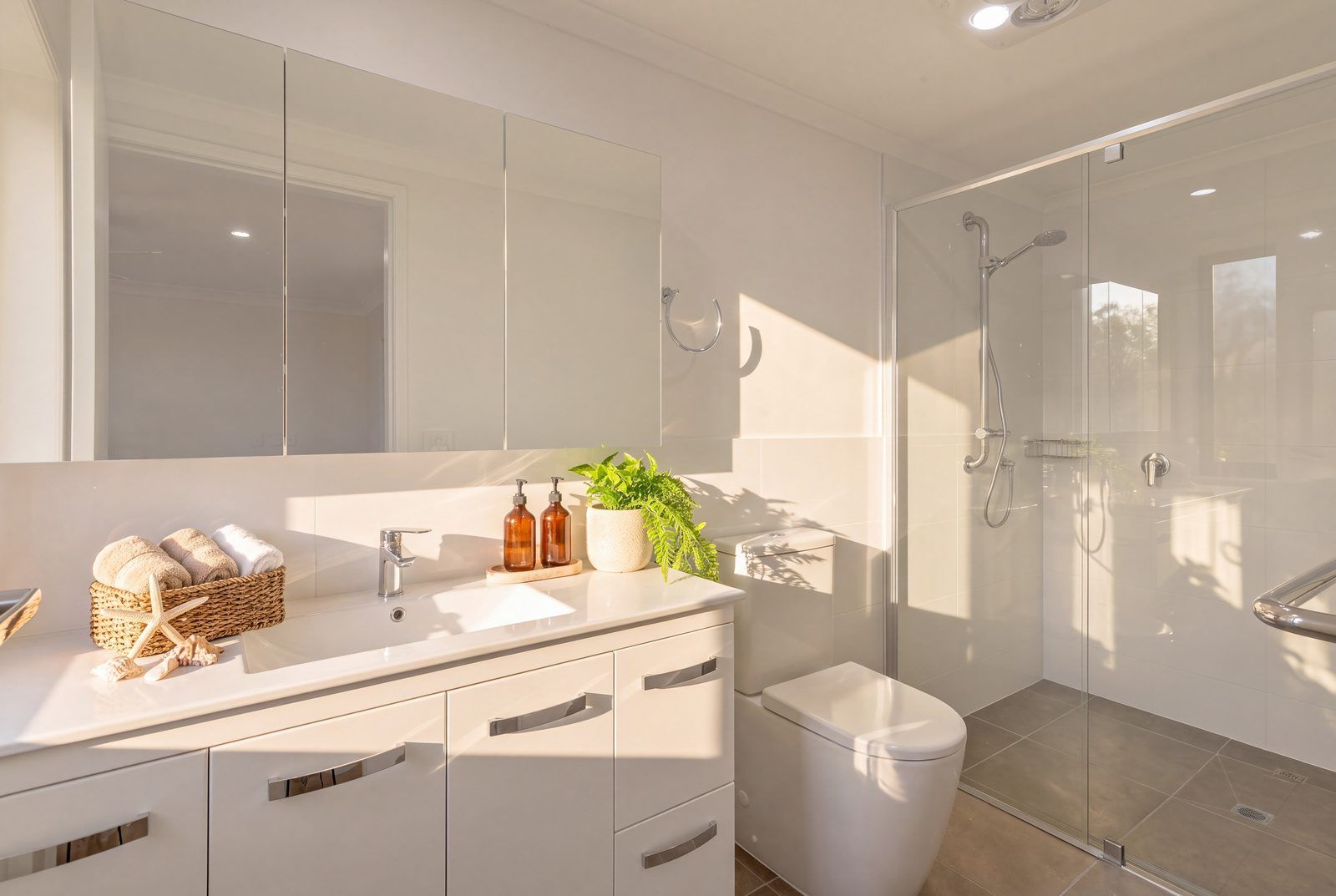 2-bedroom plus study villa