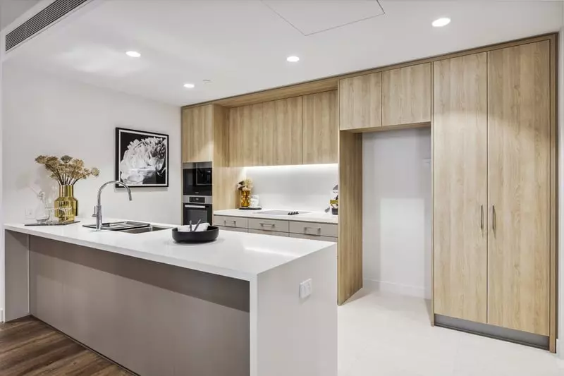 City Views and Spacious Design in Exclusive Apartment