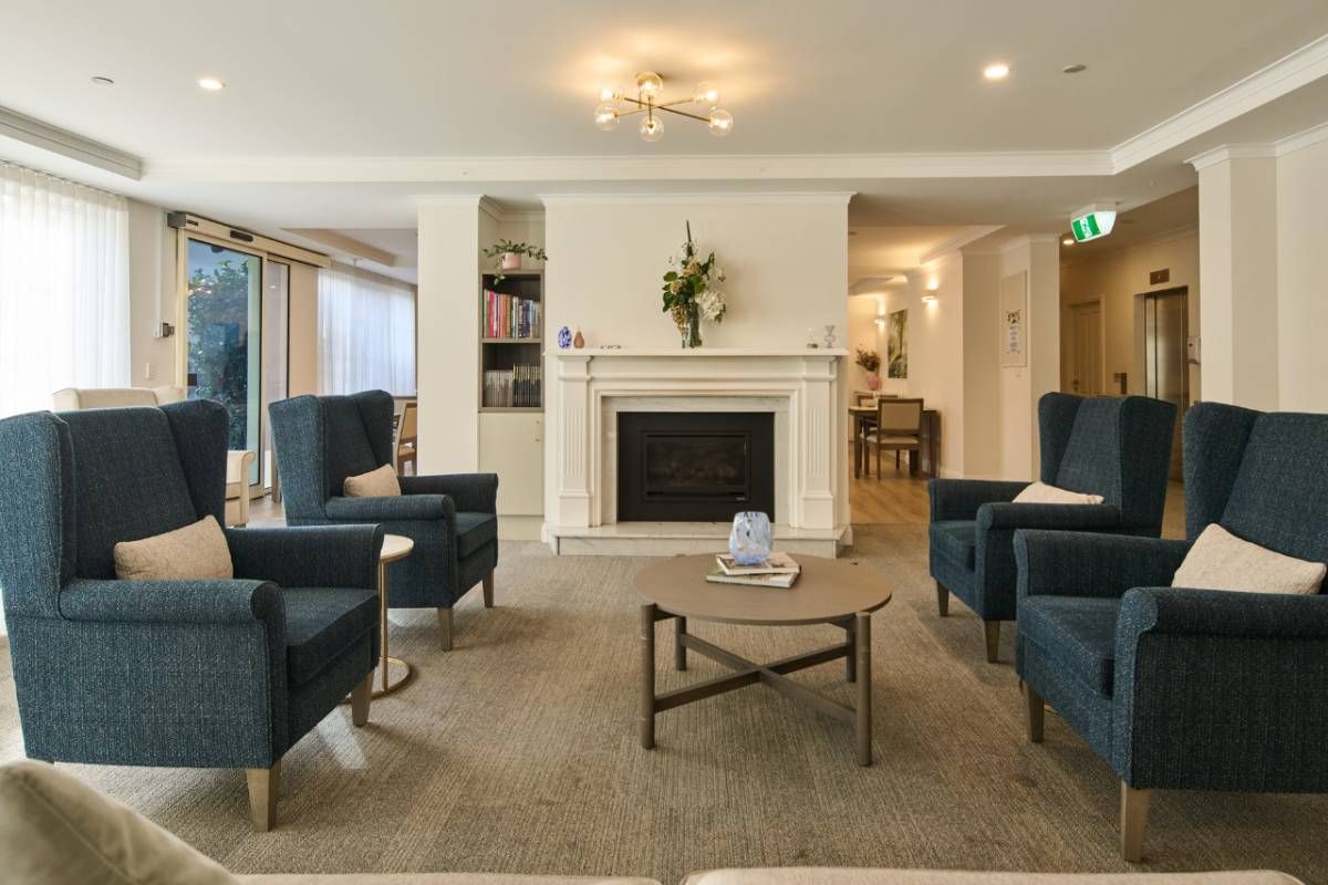 Take a moment to explore Lisson Manor Retirement Village; boutique assisted living apartments so you can live independently, your way.